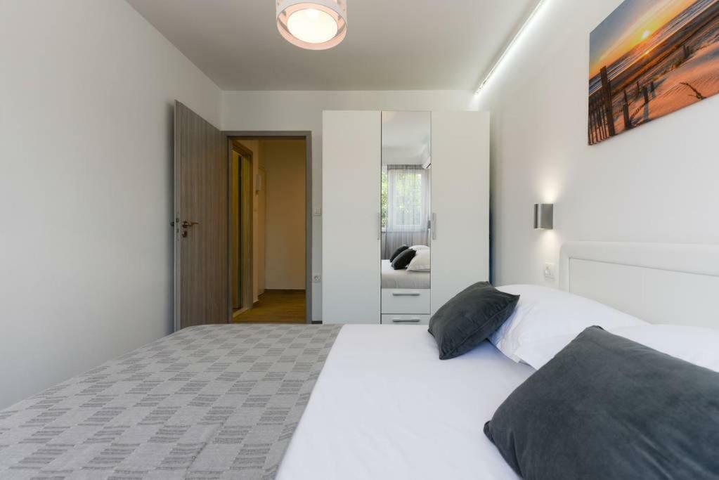 Reza Luxury Apartmán *