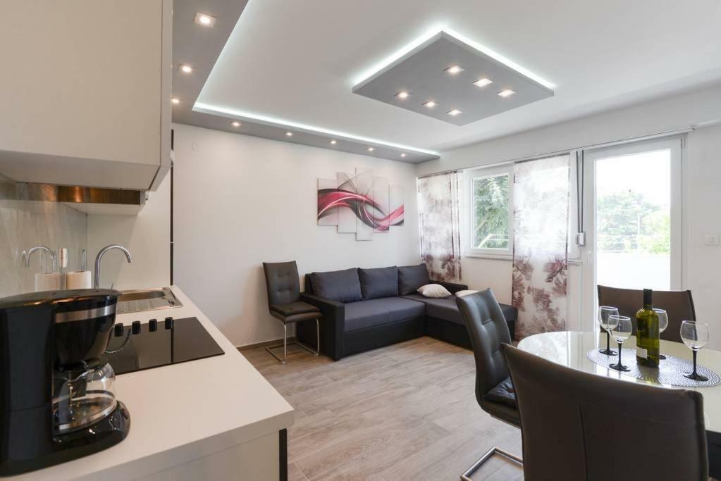 Reza Luxury Apartmán *